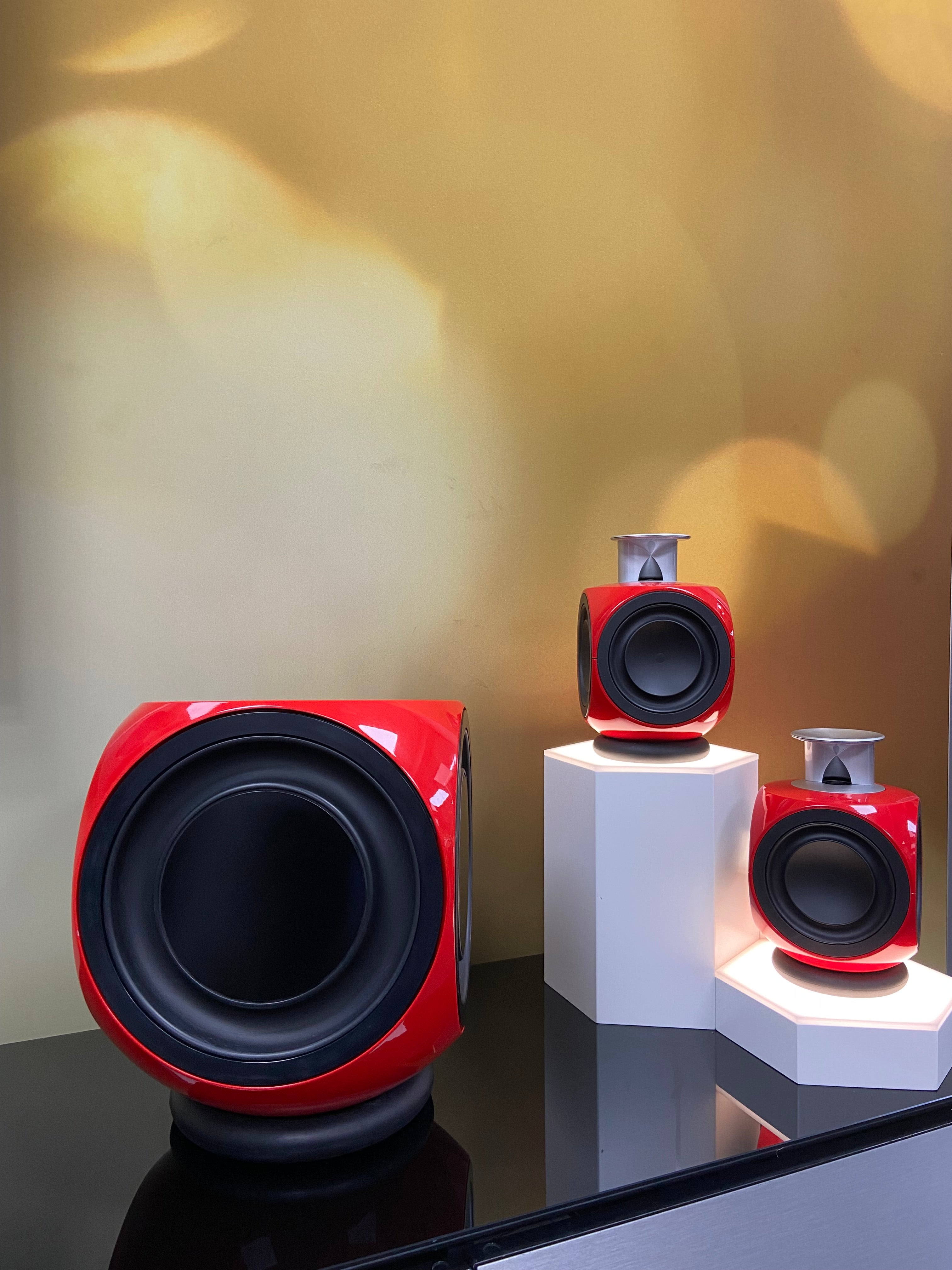 Bang & Olufsen BeoLab 3 Loudspeakers & BeoLab 2 Subwoofer Package – Audio  Visual Consultancy